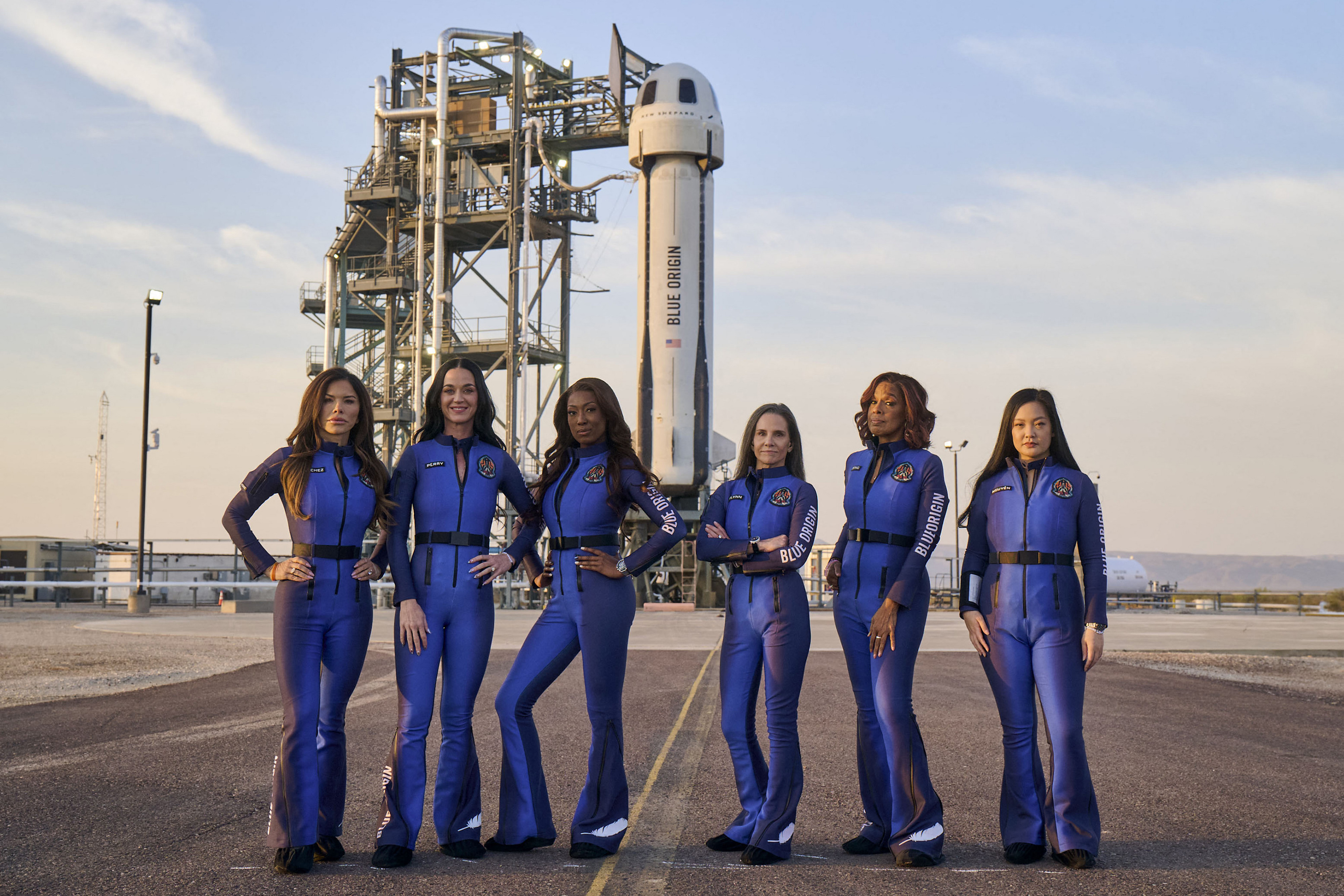 Кети Перри в космосе!